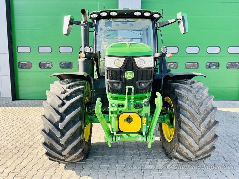 John Deere 6R 185 - Farm tractor: picture 3 John Deere 6R 185 - Farm tractor: picture 3