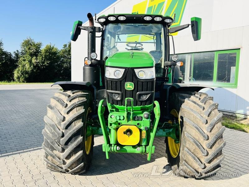 John Deere 6R 185 - Farm tractor: picture 3 John Deere 6R 185 - Farm tractor: picture 3