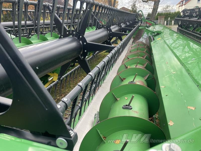 John Deere 735X - Grain header: picture 4 John Deere 735X - Grain header: picture 4