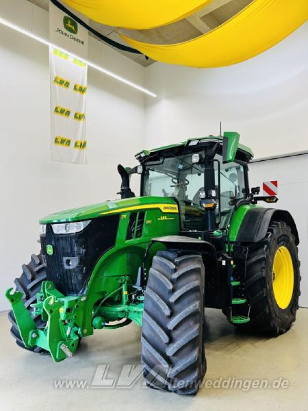 Farm tractor John Deere 7R 330: picture 12