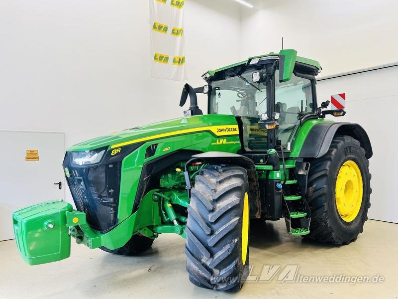 John Deere 8R 410 - Farm tractor: picture 1 John Deere 8R 410 - Farm tractor: picture 1