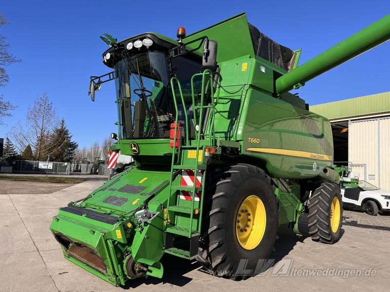 John Deere T660 - Combine harvester: picture 3 John Deere T660 - Combine harvester: picture 3