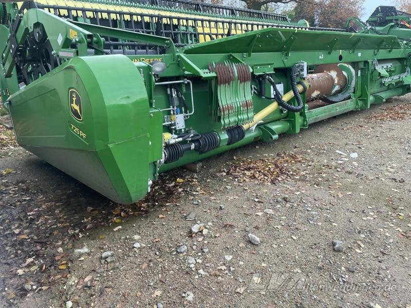 Combine harvester John Deere T670 i: picture 8
