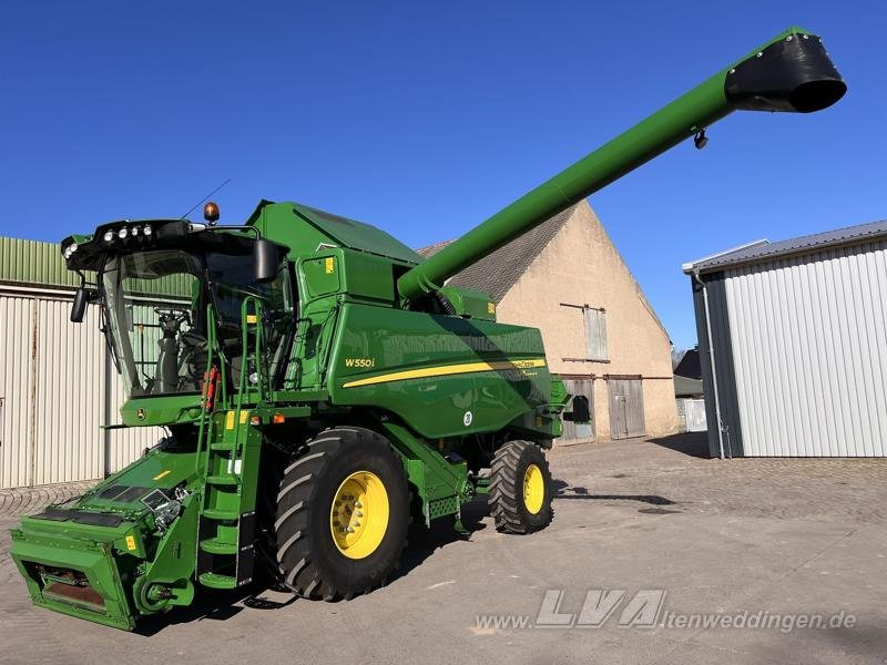 John Deere W550 - Combine harvester: picture 1 John Deere W550 - Combine harvester: picture 1