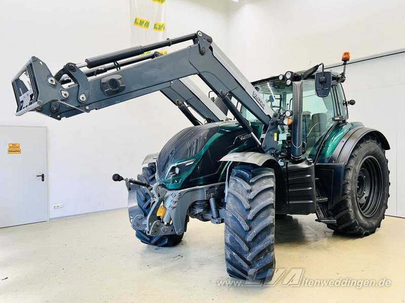 Valtra T174 - Farm tractor: picture 2 Valtra T174 - Farm tractor: picture 2