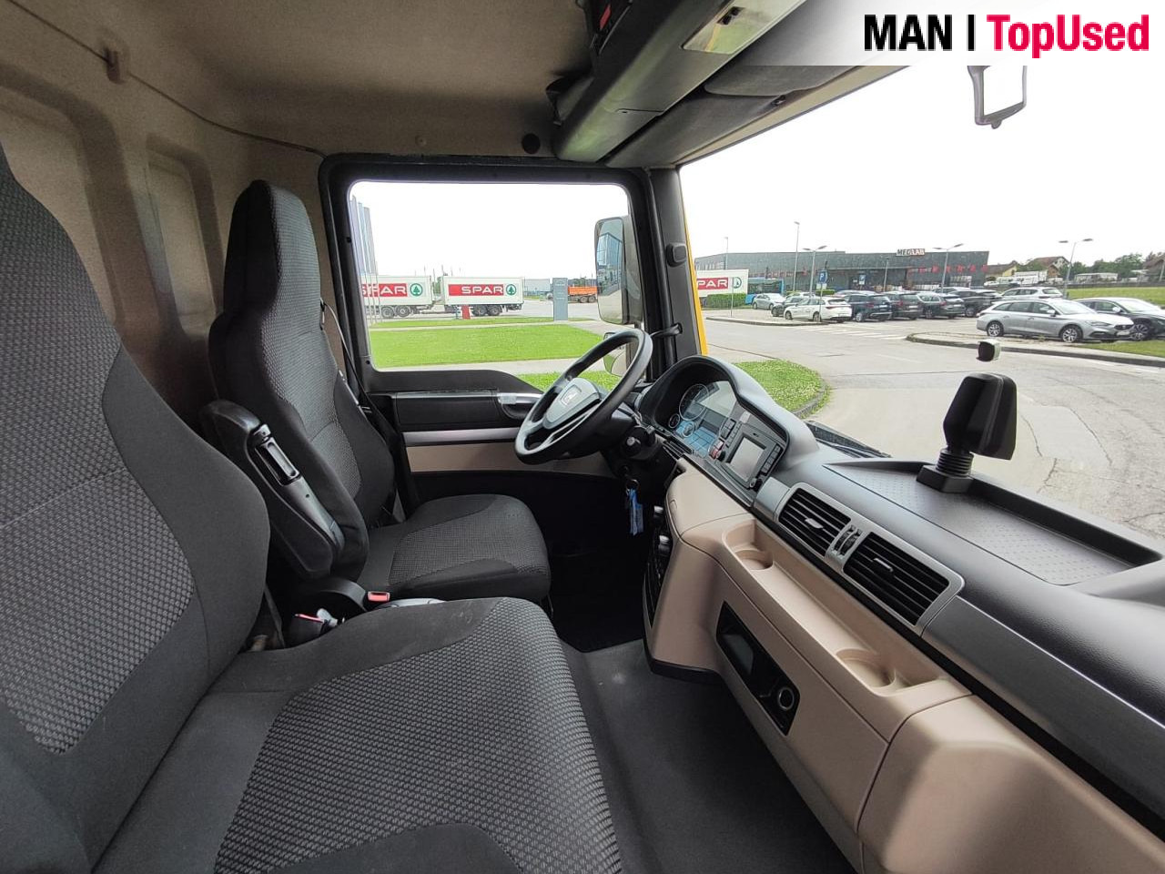 MAN TGM 18.290 4X2 BL - Box truck: picture 2 MAN TGM 18.290 4X2 BL - Box truck: picture 2