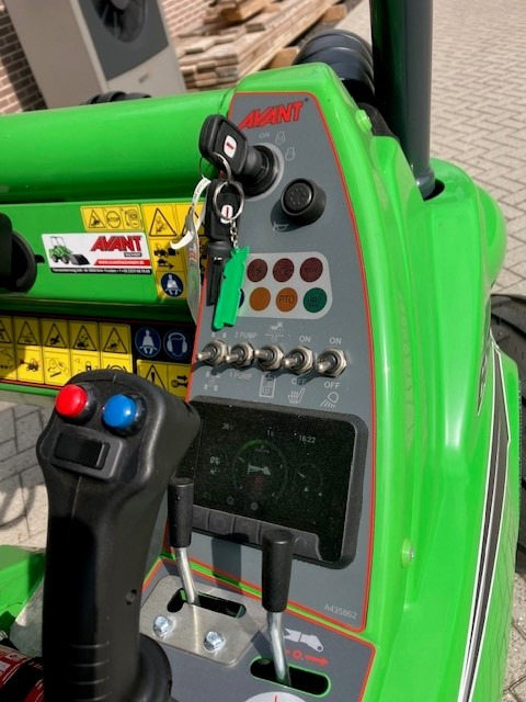 New Compact loader AVANT 635i TDL+: picture 8