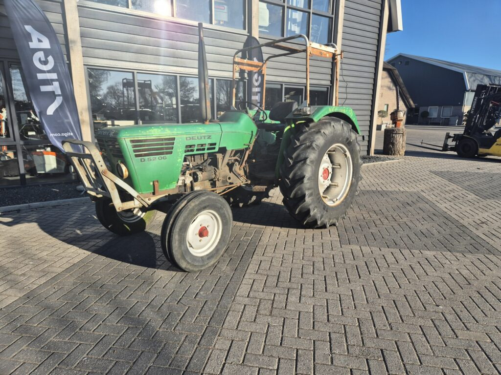 DEUTZ D5206 - Farm tractor: picture 2 DEUTZ D5206 - Farm tractor: picture 2