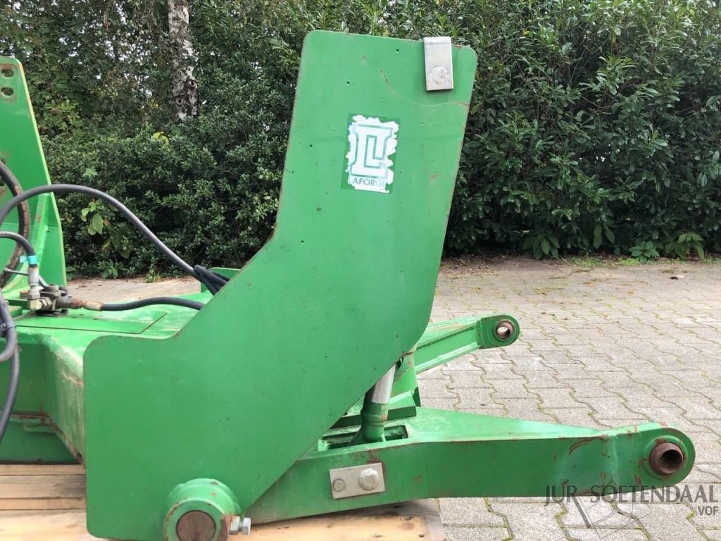 Farm tractor JOHN DEERE frontlinkage: picture 13