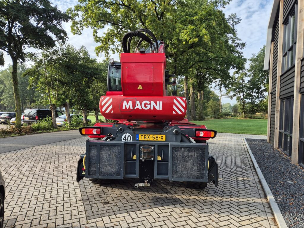 MAGNI RTH 5.21 SH - Telescopic handler: picture 4 MAGNI RTH 5.21 SH - Telescopic handler: picture 4