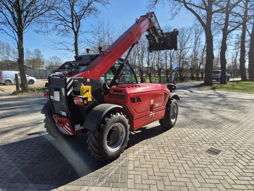 MAGNI TH 3.6 - Telescopic handler: picture 3 MAGNI TH 3.6 - Telescopic handler: picture 3