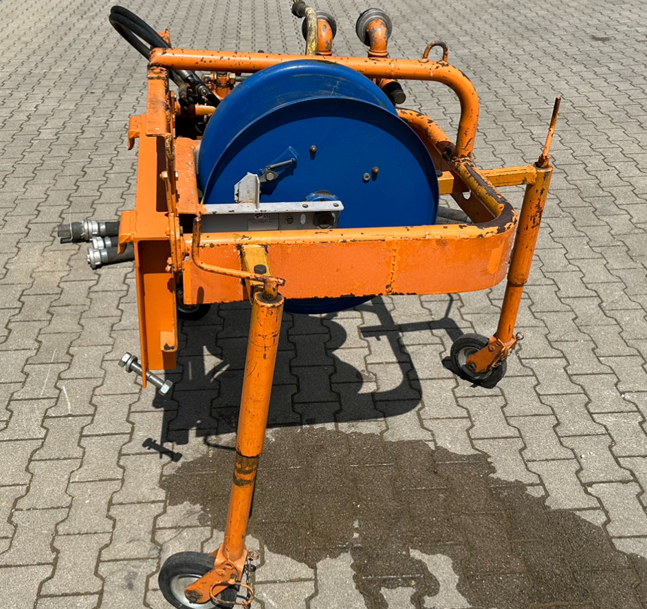 Unimog Frontanbauwasserpumpe Deu. hyd. - Water pump: picture 4 Unimog Frontanbauwasserpumpe Deu. hyd. - Water pump: picture 4