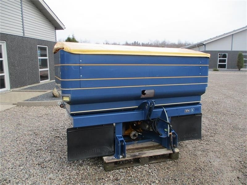 Bogballe M2 Q KRM - Manure spreader: picture 3 Bogballe M2 Q KRM - Manure spreader: picture 3