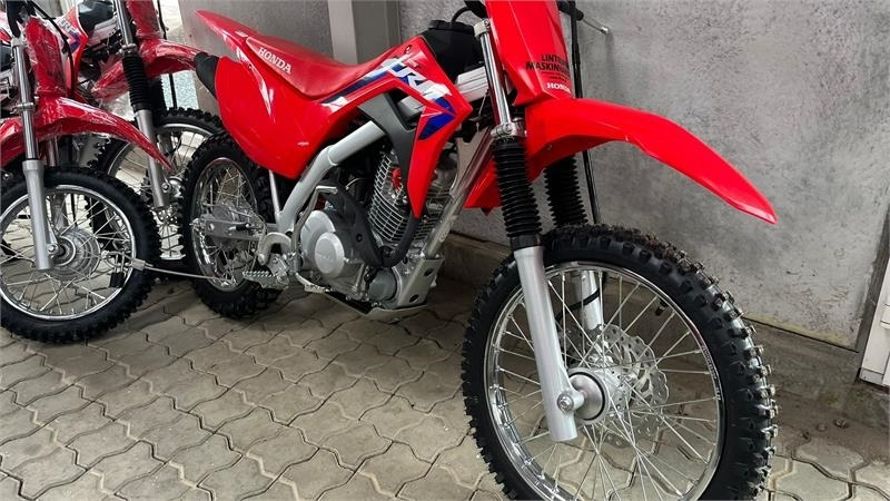 Honda CRF 125 F DEMO. Rigtig crosser med gear og kobling  - Side-by-side/ ATV: picture 3 Honda CRF 125 F DEMO. Rigtig crosser med gear og kobling  - Side-by-side/ ATV: picture 3