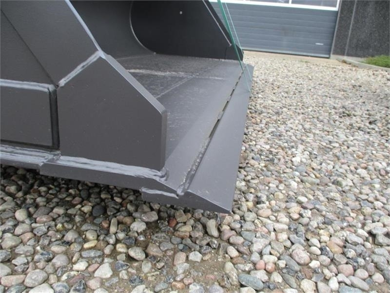 JST Skovl med volvoskifte 300 bred og tager 3.4m3. Den - Wheel loader: picture 2 JST Skovl med volvoskifte 300 bred og tager 3.4m3. Den - Wheel loader: picture 2