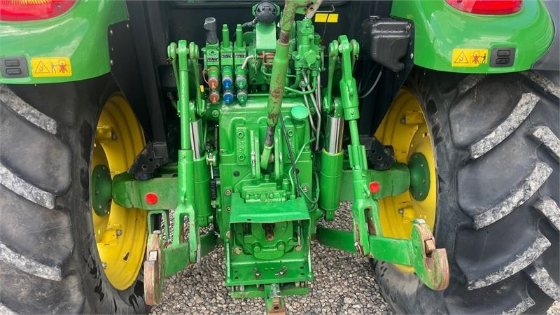 John Deere 5080R Med frontlæsser - Farm tractor: picture 4 John Deere 5080R Med frontlæsser - Farm tractor: picture 4