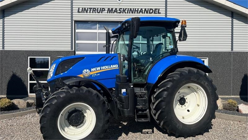 Farm tractor New Holland T7.175 RangeCommand med frontlift. Meget velholdt: picture 1