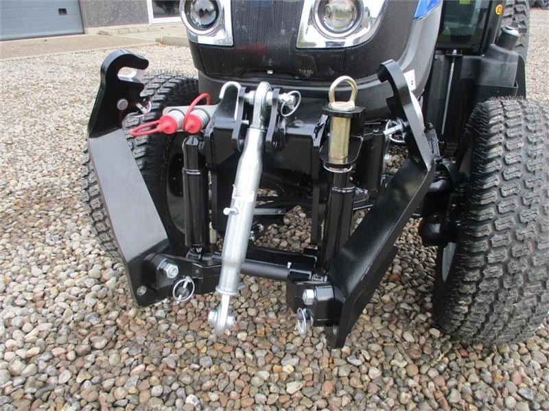 Solis 26 HST Med kabine, Turf dæk og frontlift - Farm tractor: picture 4 Solis 26 HST Med kabine, Turf dæk og frontlift - Farm tractor: picture 4