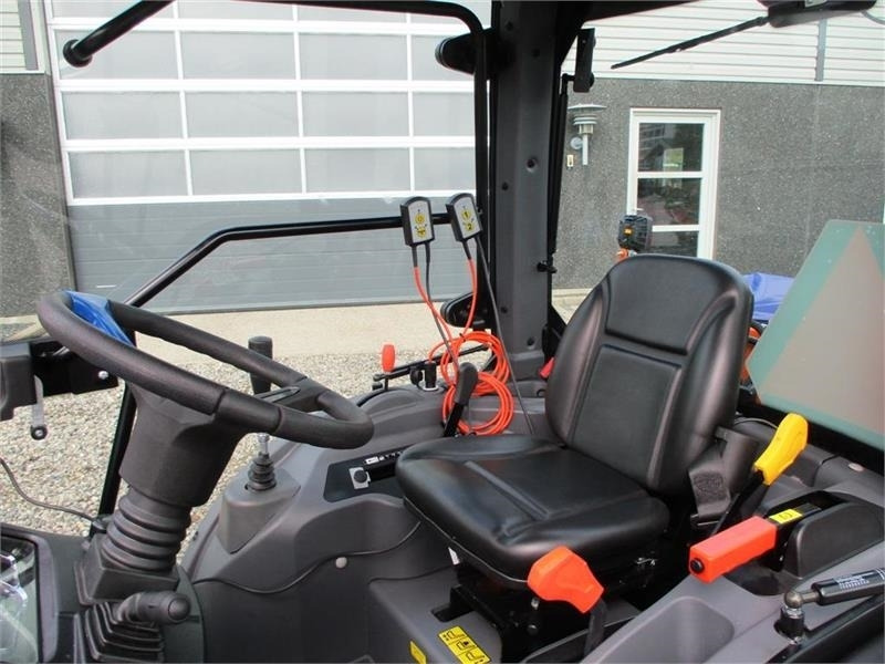 Solis 26 HST Snow Edition med frontlift, Vario SHL150 sn - Farm tractor: picture 4 Solis 26 HST Snow Edition med frontlift, Vario SHL150 sn - Farm tractor: picture 4