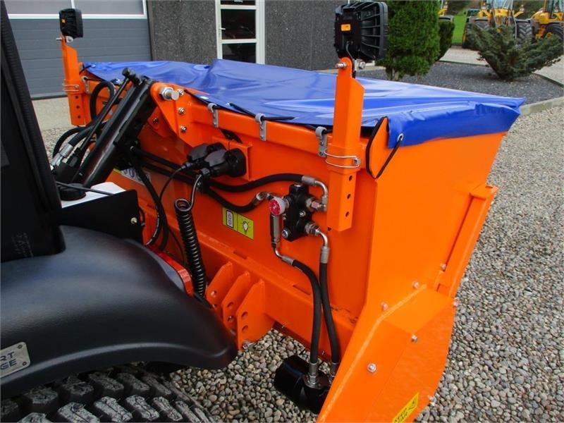 Solis 26 HST Snow Edition med frontlift, front PTO, Vari - Farm tractor: picture 5 Solis 26 HST Snow Edition med frontlift, front PTO, Vari - Farm tractor: picture 5