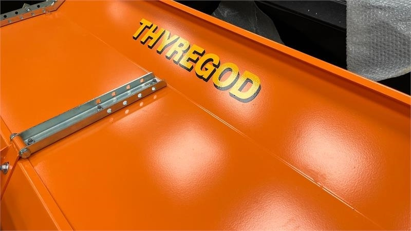 Broom Thyregod TK 1600 PTO, med hydraulisk sving.: picture 7