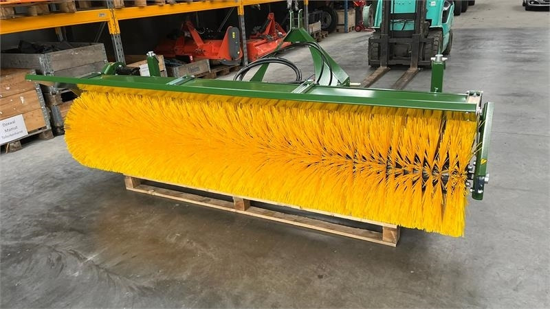 Thyregod TK 2800 med nylon børster og hydraulisk sving. bre - Broom: picture 2 Thyregod TK 2800 med nylon børster og hydraulisk sving. bre - Broom: picture 2