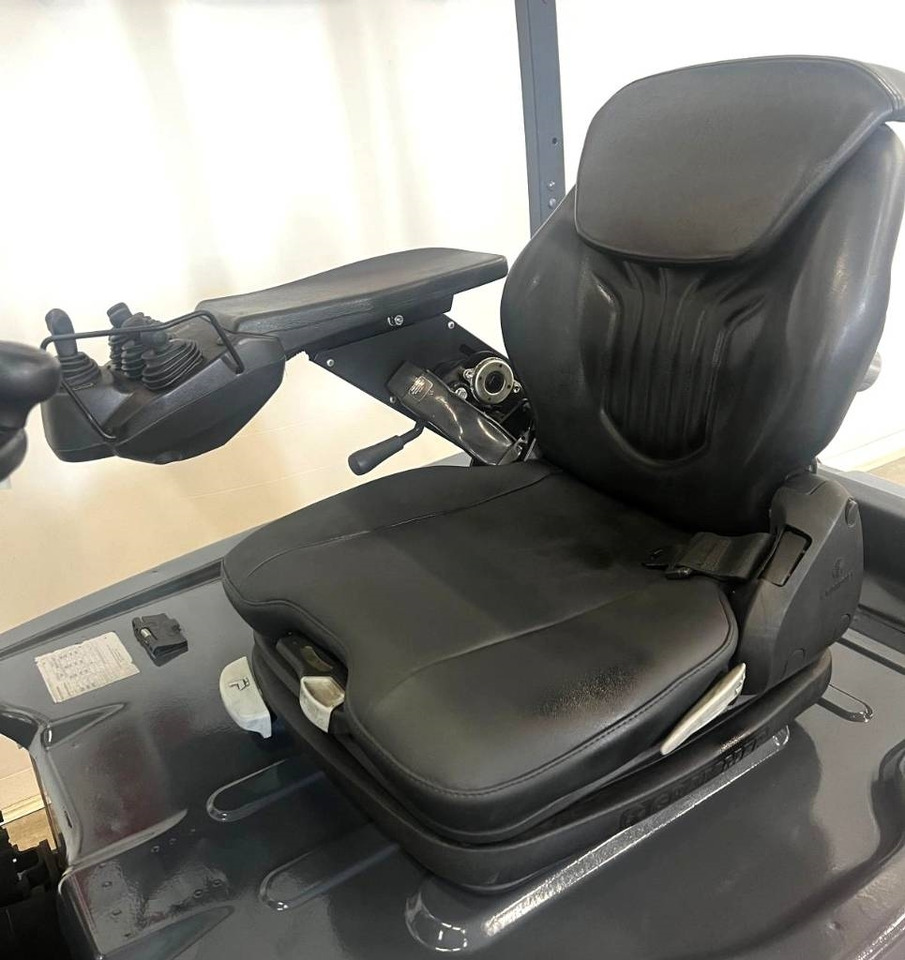 Toyota 10941 8FBE18T - Electric forklift: picture 4 Toyota 10941 8FBE18T - Electric forklift: picture 4