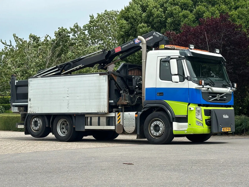 Volvo FM 330 186dkm! !!6X2!!Kraan/KIPPER!!RADIO REMOTE! EX-GEMEENTE/KOMMUNAL! - Tipper, Crane truck: picture 2 Volvo FM 330 186dkm! !!6X2!!Kraan/KIPPER!!RADIO REMOTE! EX-GEMEENTE/KOMMUNAL! - Tipper, Crane truck: picture 2