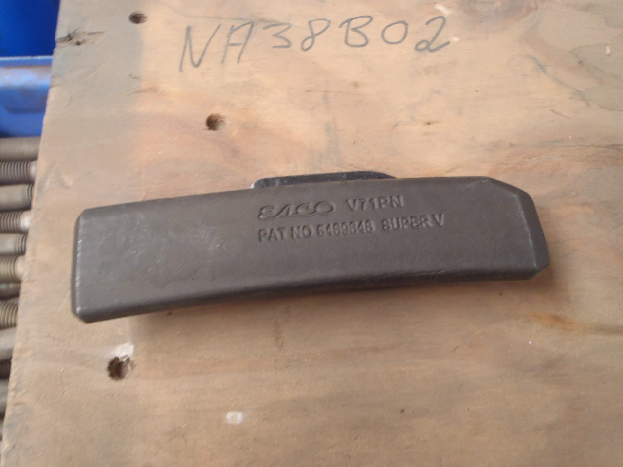 Esco V71PN - 2479837 - Attachment for Construction machinery: picture 1 Esco V71PN - 2479837 - Attachment for Construction machinery: picture 1