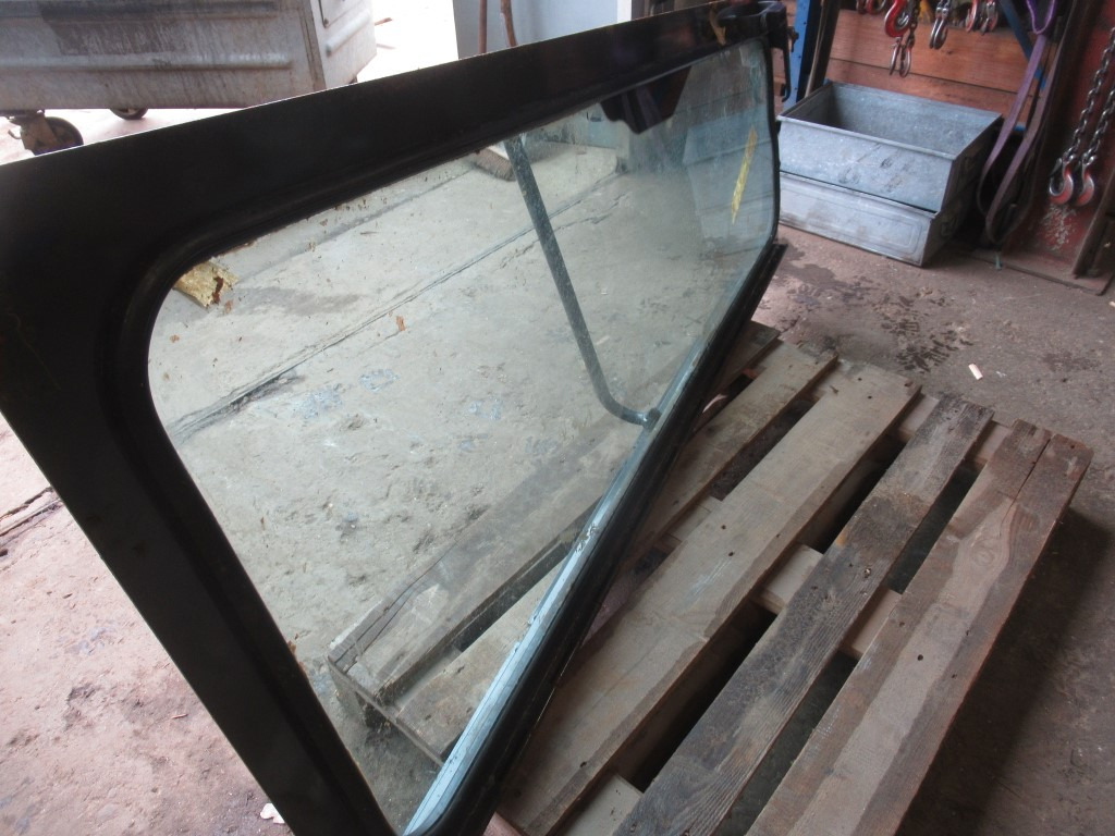 Case 75313426 - Door and parts for Construction machinery: picture 5 Case 75313426 - Door and parts for Construction machinery: picture 5