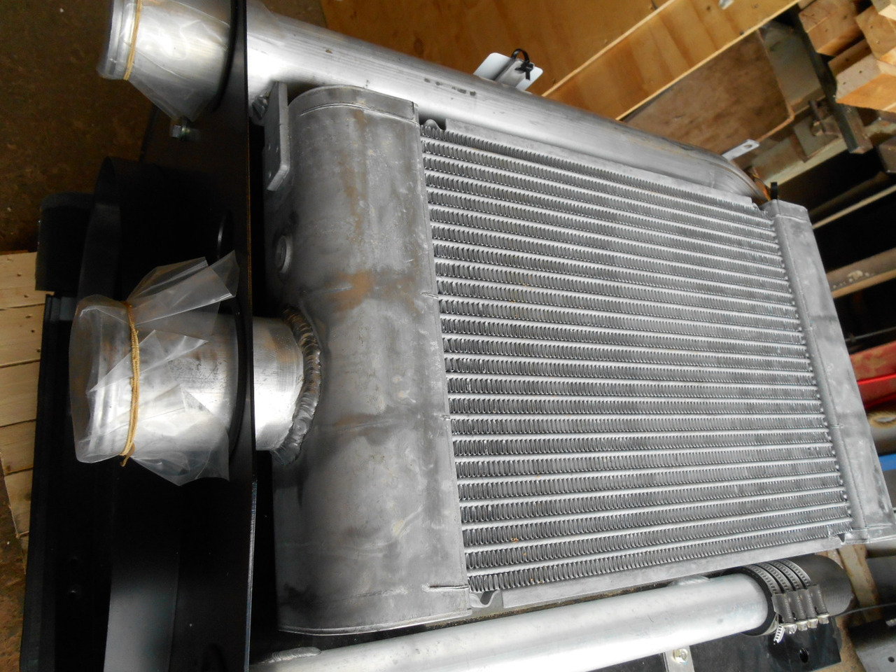 Case 84487933 - Intercooler for Construction machinery: picture 2 Case 84487933 - Intercooler for Construction machinery: picture 2