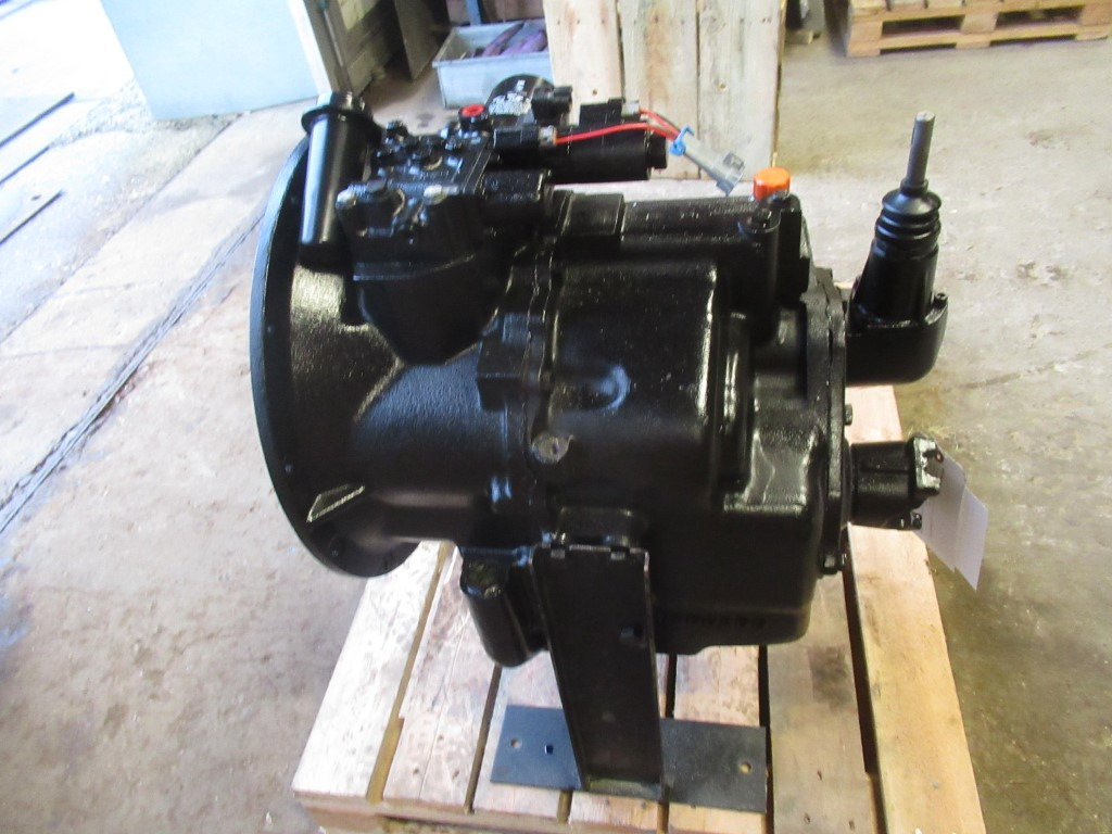 Gearbox for Construction machinery Case 87396486R: picture 8