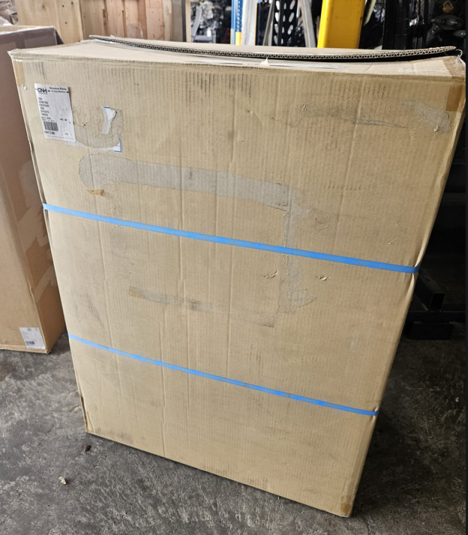 Case KBH17390 - Fuel tank for Construction machinery: picture 3 Case KBH17390 - Fuel tank for Construction machinery: picture 3