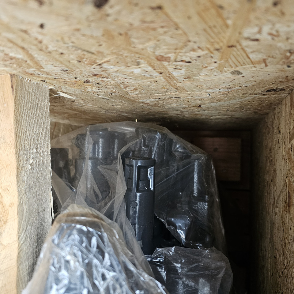 Case KSJ22791 - Hydraulic valve for Construction machinery: picture 2 Case KSJ22791 - Hydraulic valve for Construction machinery: picture 2