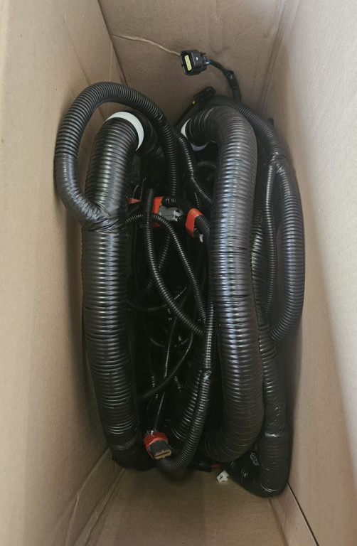 Case KSR13404 - KHR29440 - Cables/ Wire harness for Construction machinery: picture 3 Case KSR13404 - KHR29440 - Cables/ Wire harness for Construction machinery: picture 3