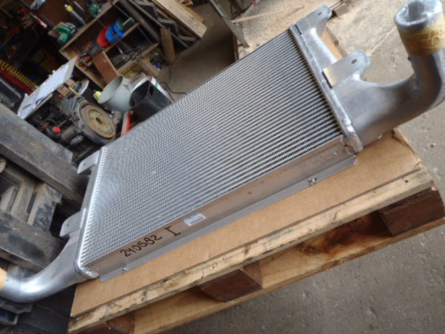 Case LL00083 - Intercooler for Construction machinery: picture 2 Case LL00083 - Intercooler for Construction machinery: picture 2