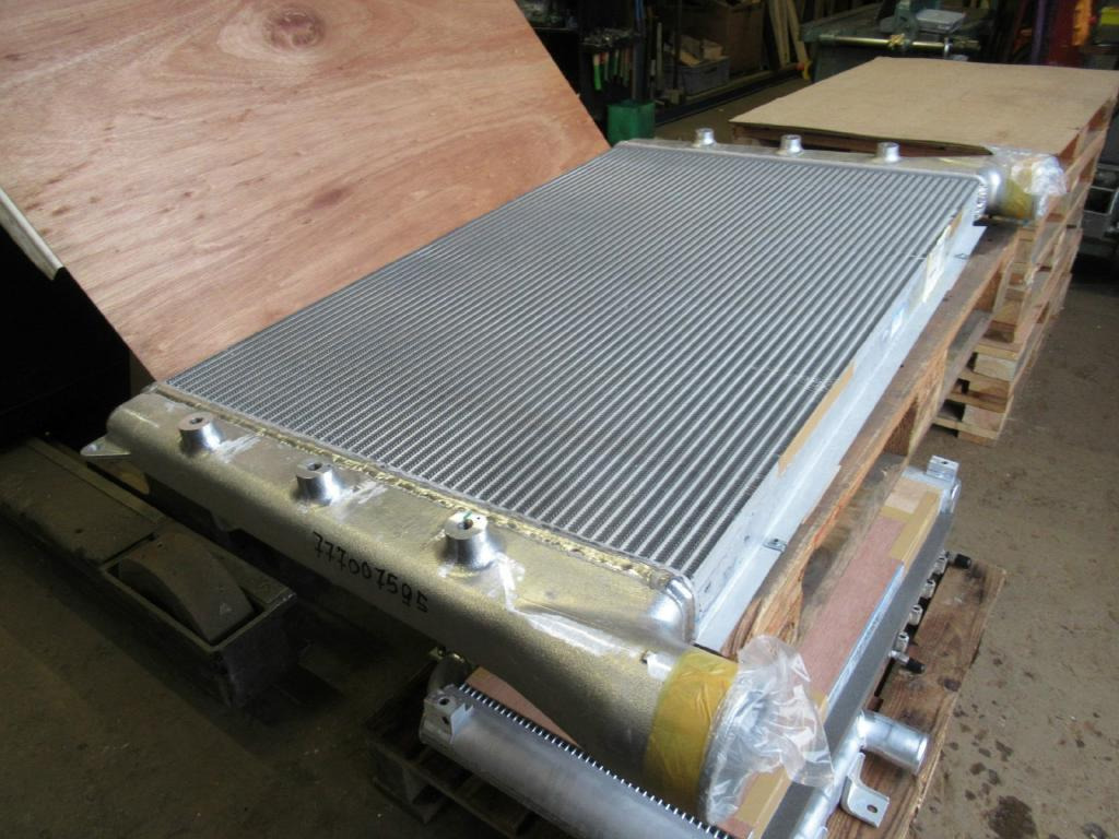 Case LN002560 - LN001630 - Intercooler for Construction machinery: picture 3 Case LN002560 - LN001630 - Intercooler for Construction machinery: picture 3