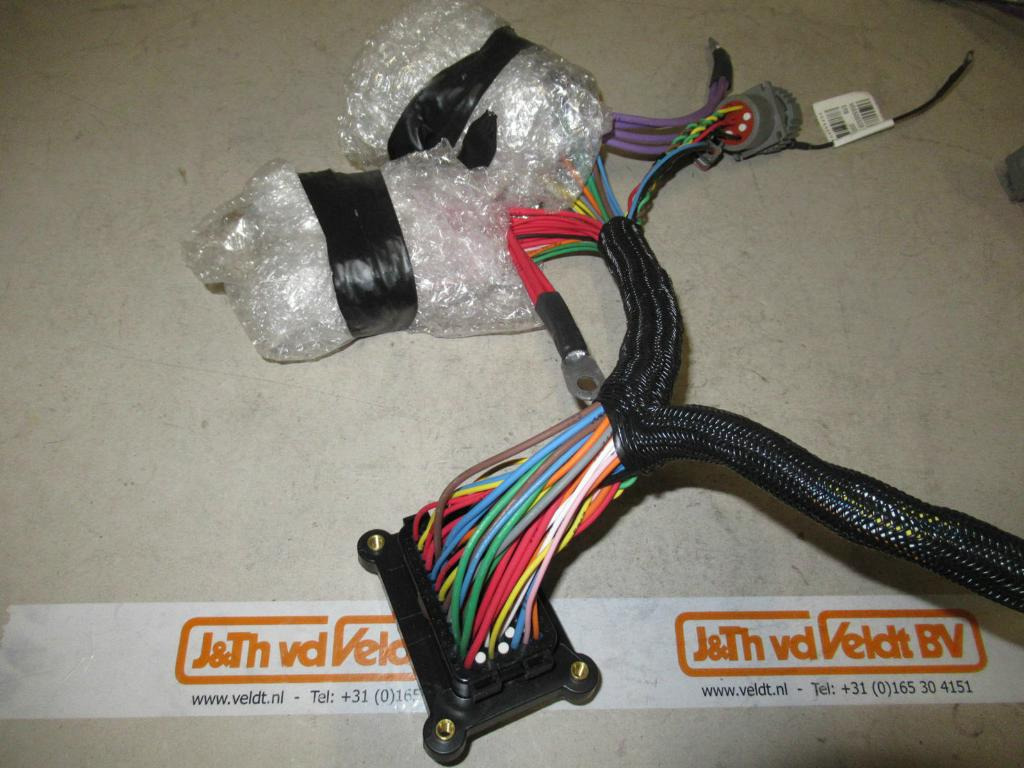 Caterpillar 3889075 - 3698750 - Cables/ Wire harness for Construction machinery: picture 4 Caterpillar 3889075 - 3698750 - Cables/ Wire harness for Construction machinery: picture 4