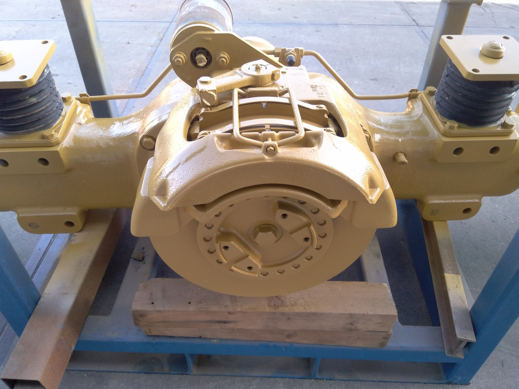Caterpillar 4343820 - Rear axle for Construction machinery: picture 5 Caterpillar 4343820 - Rear axle for Construction machinery: picture 5