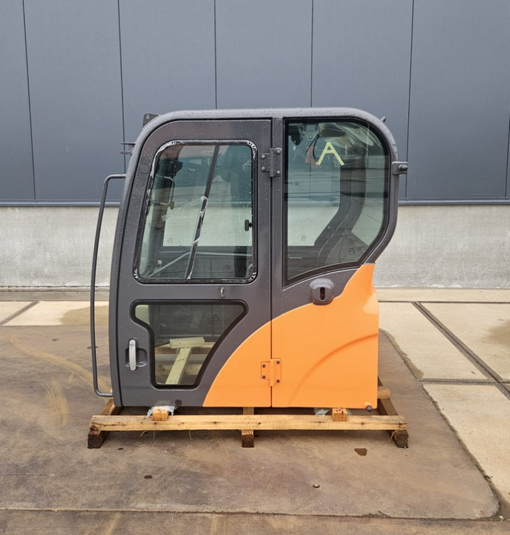 Doosan 220101-00889K - 220101-00107 - Cab for Construction machinery: picture 1 Doosan 220101-00889K - 220101-00107 - Cab for Construction machinery: picture 1