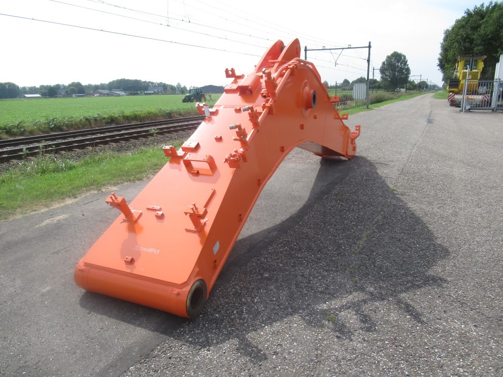Hitachi ZX470LCH-3 - - Boom for Construction machinery: picture 2 Hitachi ZX470LCH-3 - - Boom for Construction machinery: picture 2