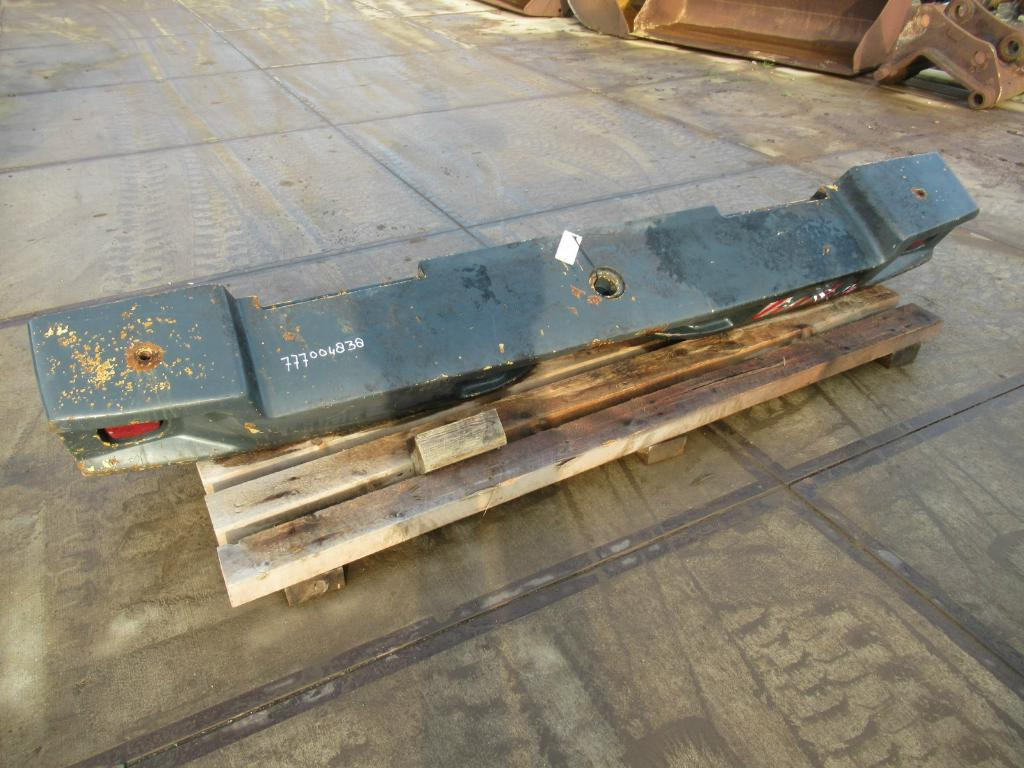 Hyundai 980 - - Bumper for Wheel loader: picture 1 Hyundai 980 - - Bumper for Wheel loader: picture 1