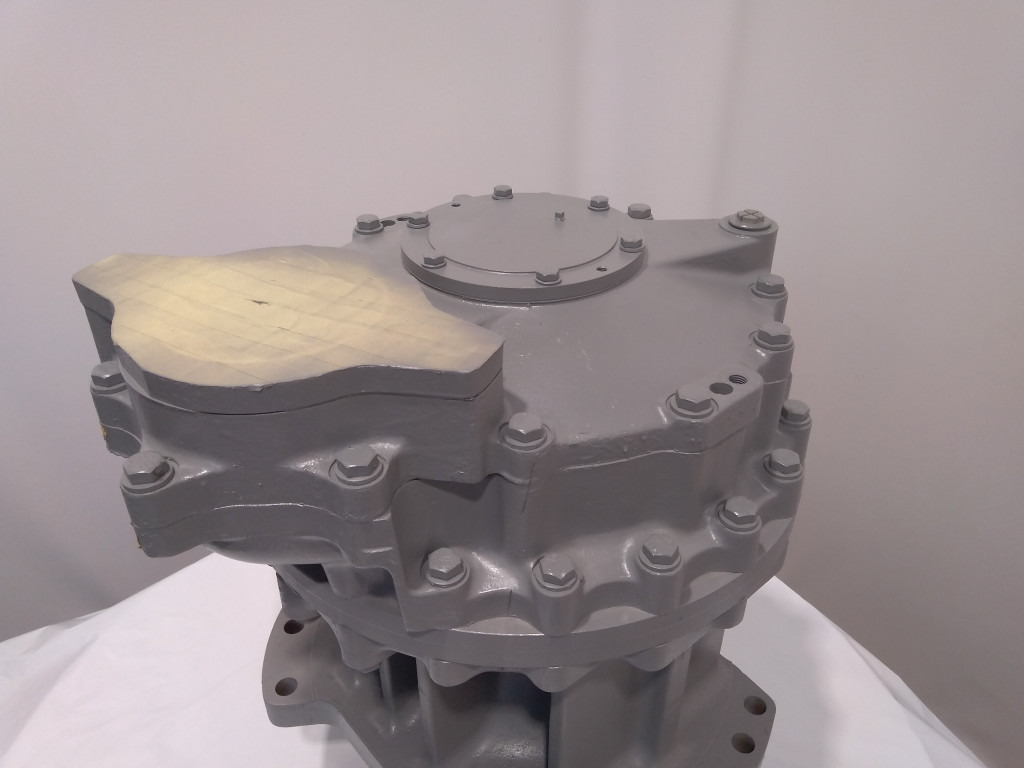 Komatsu 208-26-00100 - Swing motor for Construction machinery: picture 5 Komatsu 208-26-00100 - Swing motor for Construction machinery: picture 5