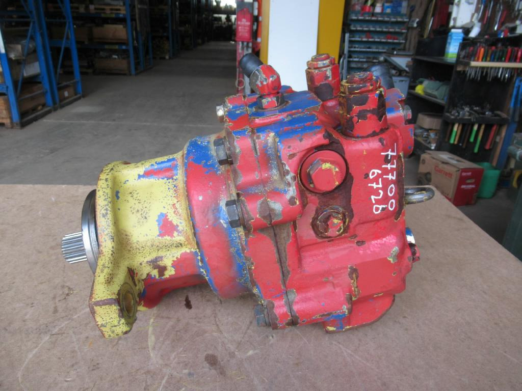 Komatsu PC400LC-5 - - Swing motor for Construction machinery: picture 1 Komatsu PC400LC-5 - - Swing motor for Construction machinery: picture 1