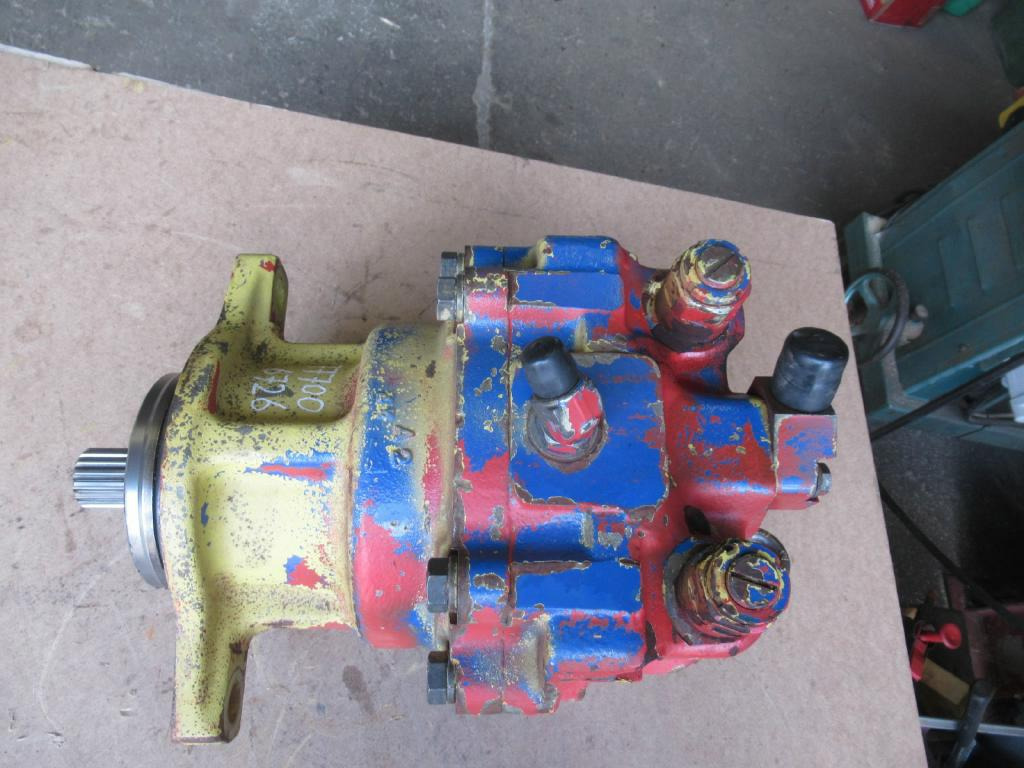 Komatsu PC400LC-5 - - Swing motor for Construction machinery: picture 2 Komatsu PC400LC-5 - - Swing motor for Construction machinery: picture 2