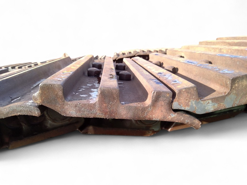New Holland 1297259 - 1277892 - Undercarriage parts for Construction machinery: picture 1 New Holland 1297259 - 1277892 - Undercarriage parts for Construction machinery: picture 1