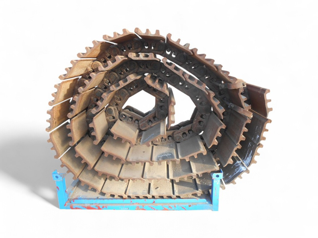 New Holland 72218383 - 72219376 - Track for Construction machinery: picture 1 New Holland 72218383 - 72219376 - Track for Construction machinery: picture 1