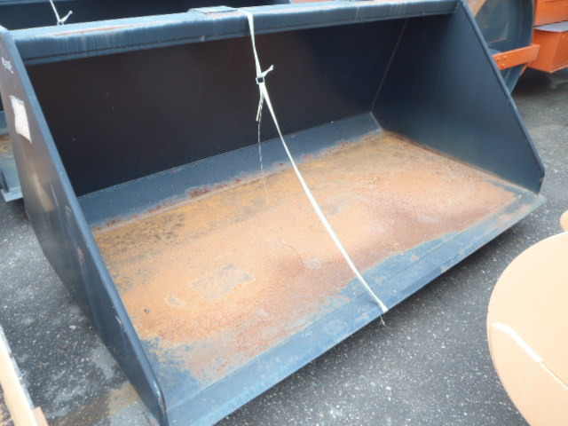 New Holland Unknown - - Loader bucket: picture 2 New Holland Unknown - - Loader bucket: picture 2
