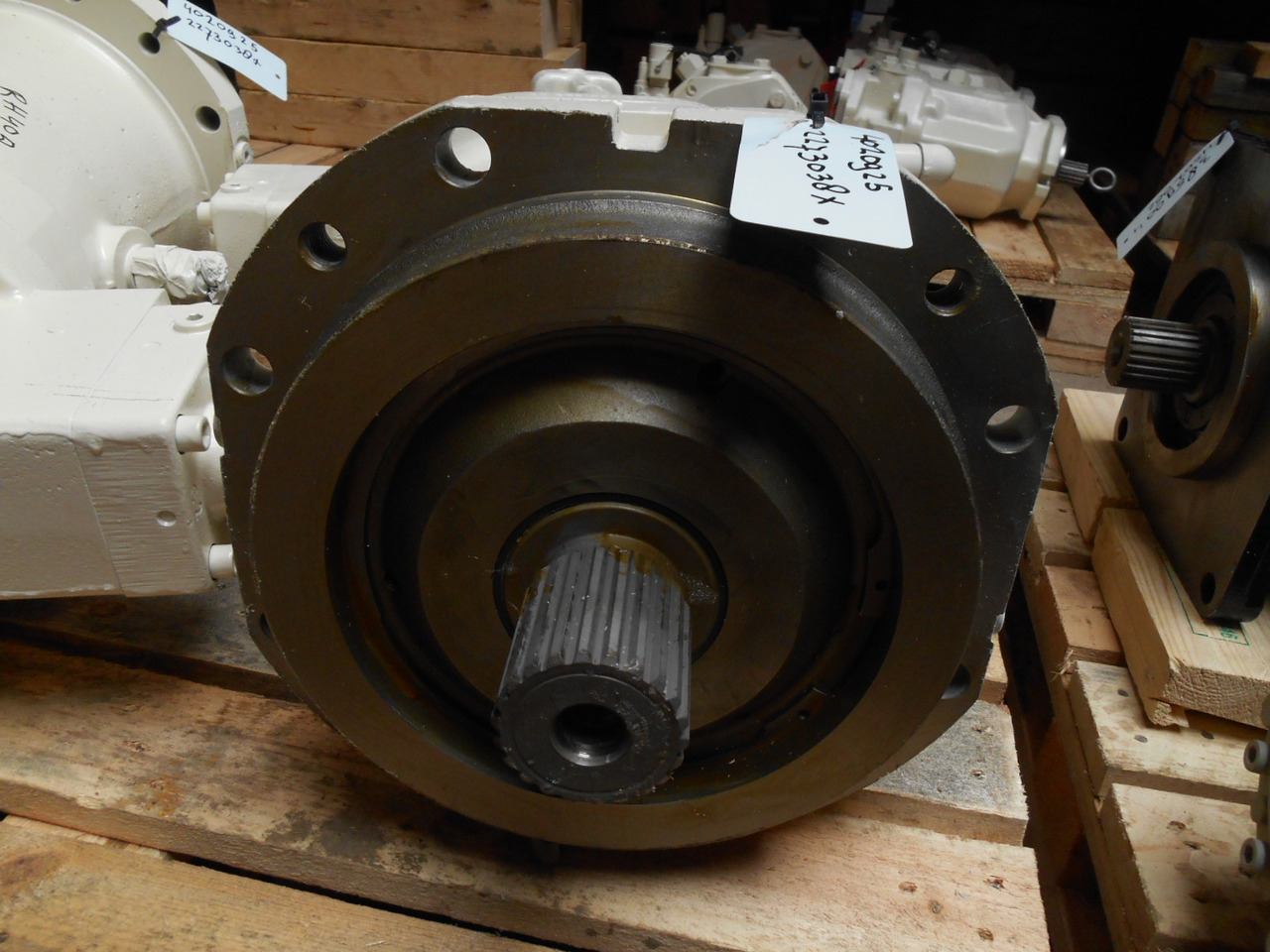 Terex O&K 2273038X - 1459441 - Hydraulic pump for Construction machinery: picture 4 Terex O&K 2273038X - 1459441 - Hydraulic pump for Construction machinery: picture 4