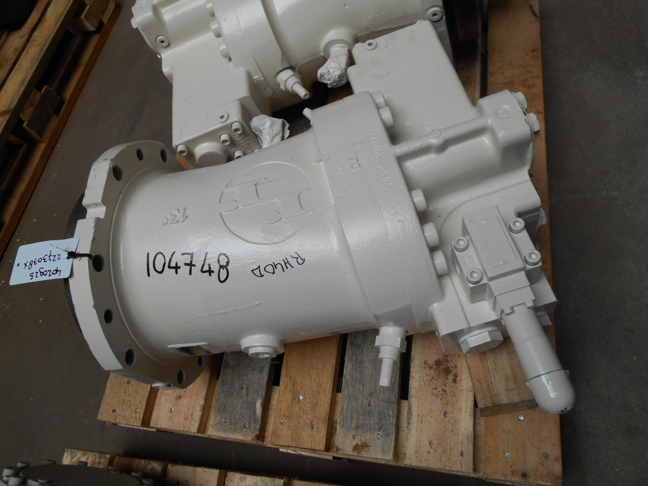 Terex O&K 2273038X - 2273038 - Hydraulic pump for Construction machinery: picture 1 Terex O&K 2273038X - 2273038 - Hydraulic pump for Construction machinery: picture 1